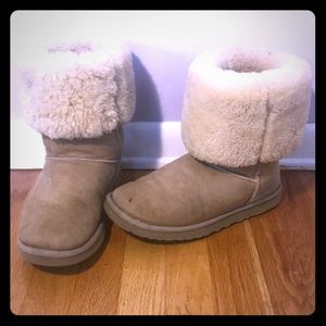 Ugg Tall Sand Classic Winter Boot size 9